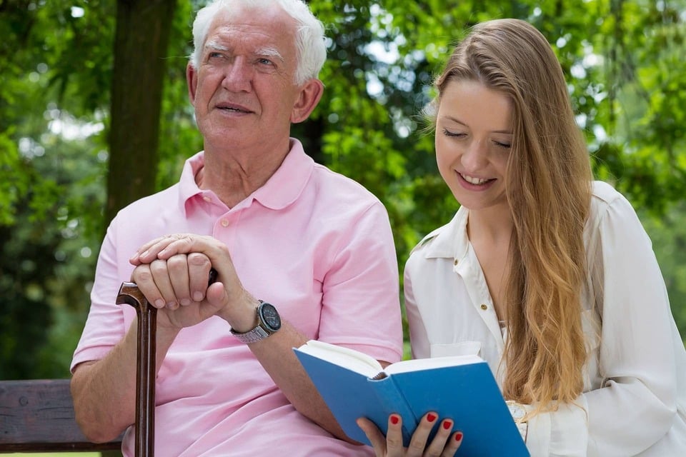 in home care elder and a lady